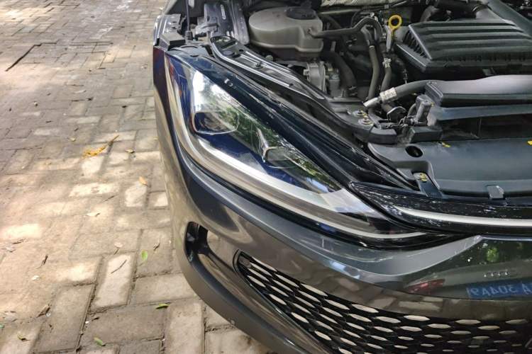 Used Volkswagen Lamando 2022 Lavida L 280TSI DSG Cool & Spicy Edition Right Front Headlight
