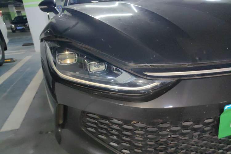 Used Volkswagen Lamando 2022 Lavida L 280TSI DSG Cool & Spicy Edition Right Front Headlight