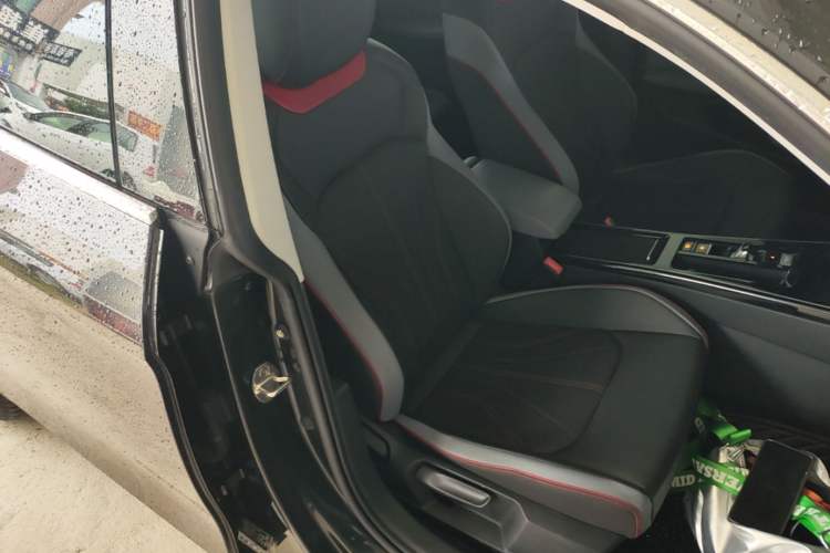 Used Volkswagen Lamando 2022 Lavida L 280TSI DSG Cool & Spicy Edition Right Front Seat
