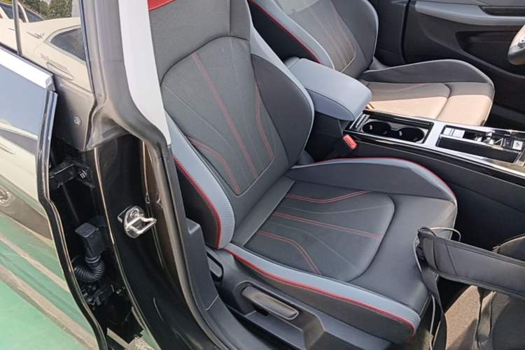 Used Volkswagen Lamando 2022 Lavida L 280TSI DSG Cool & Spicy Edition Right Front Seat