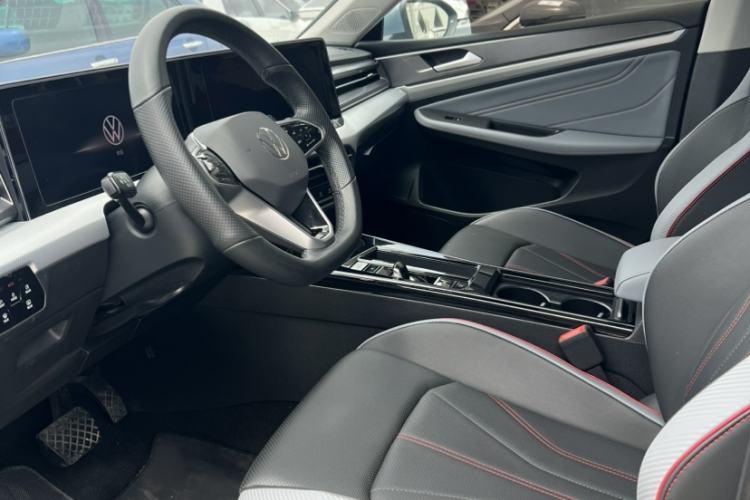 Used Volkswagen Lamando 2022 Lavida L 280TSI DSG Cool & Spicy Edition Right Front Seat