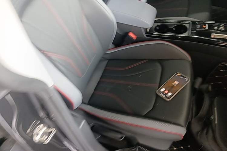 Used Volkswagen Lamando 2022 Lingdu L 280TSI DSG Spicy Edition Right Front Seat