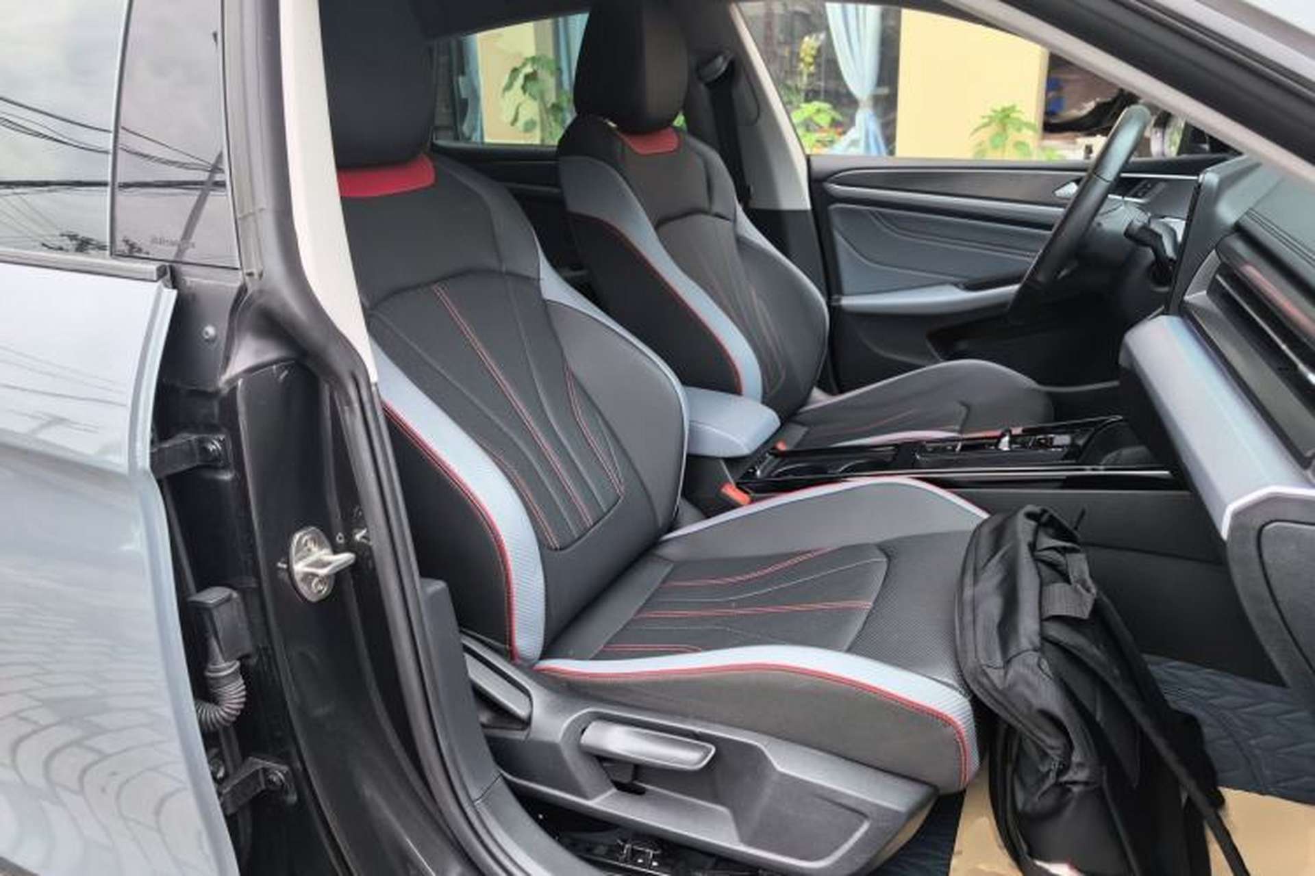 Used Volkswagen Lamando 2022 Lavida L 280TSI DSG Cool & Spicy Edition Right Front Seat