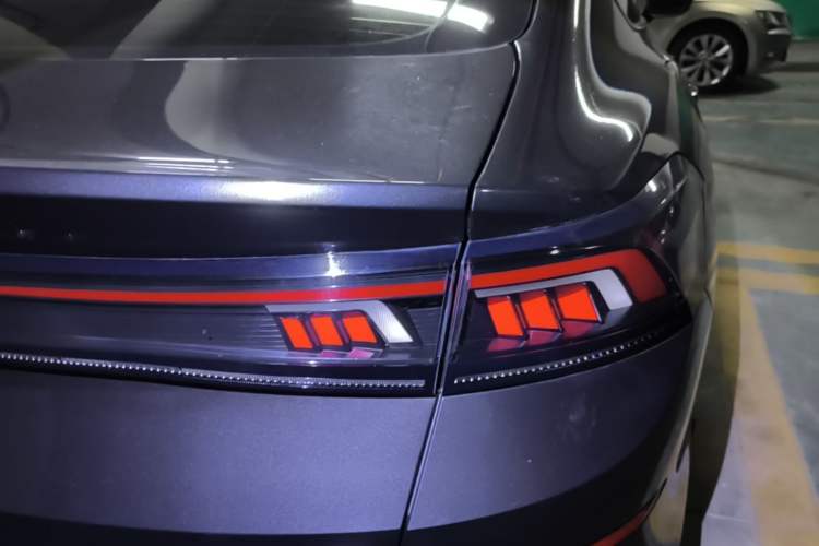 Used Volkswagen Lamando 2022 Lingdu L 280TSI DSG Spicy Edition Right Rear Taillight