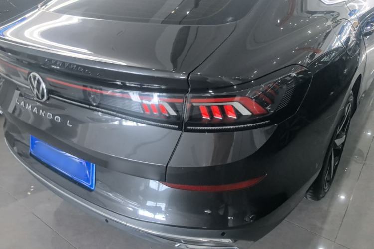 Used Volkswagen Lamando 2022 Lavida L 280TSI DSG Cool & Spicy Edition Right Rear Taillight