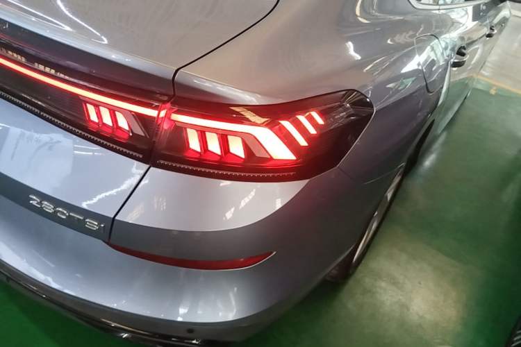 Used Volkswagen Lamando 2022 Lingdu L 280TSI DSG Spicy Edition Right Rear Taillight