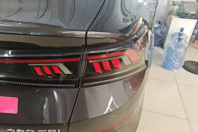 Used Volkswagen Lamando 2022 Lingdu L 280TSI DSG Spicy Edition Right Rear Taillight