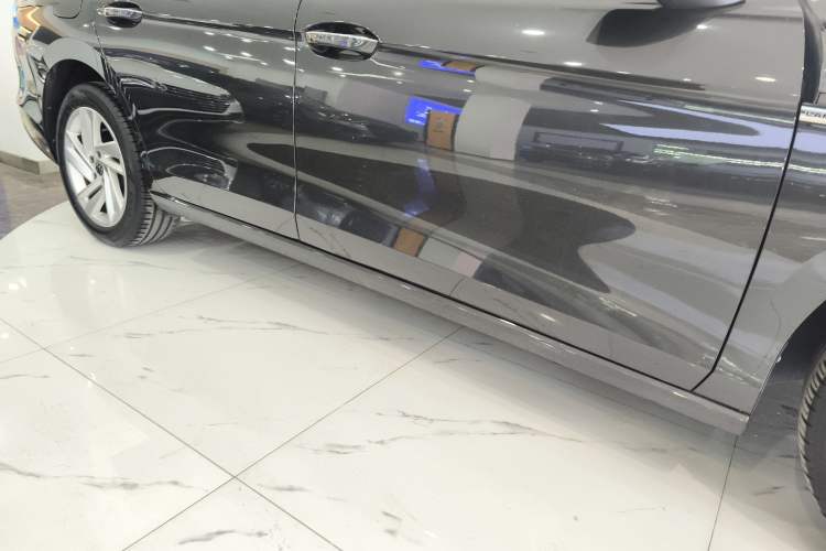 Used Volkswagen Lamando 2022 Lingdu L 280TSI DSG Spicy Edition Right Side Sill