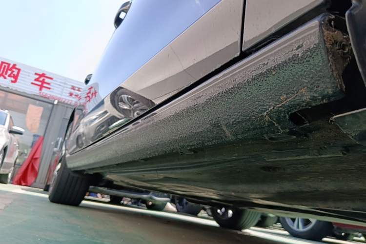 Used Volkswagen Lamando 2022 Lavida L 280TSI DSG Cool & Spicy Edition Right Side Sill