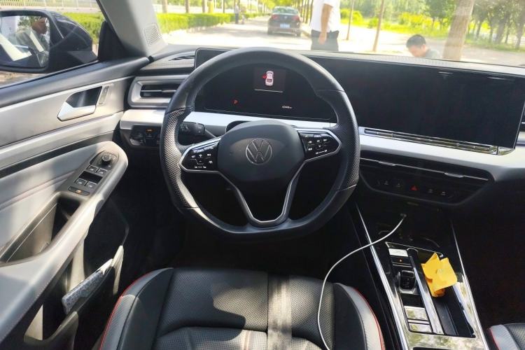 Used Volkswagen Lamando 2022 Lavida L 280TSI DSG Cool & Spicy Edition Steering Wheel