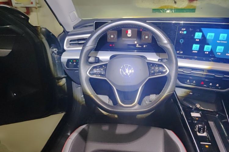 Used Volkswagen Lamando 2022 Lavida L 280TSI DSG Cool & Spicy Edition Steering Wheel