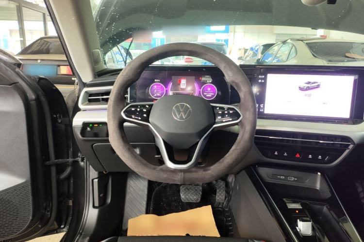 Used Volkswagen Lamando 2022 Lavida L 280TSI DSG Cool & Spicy Edition Steering Wheel