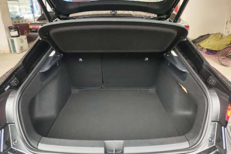 Used Volkswagen Lamando 2022 Lavida L 280TSI DSG Cool & Spicy Edition Trunk