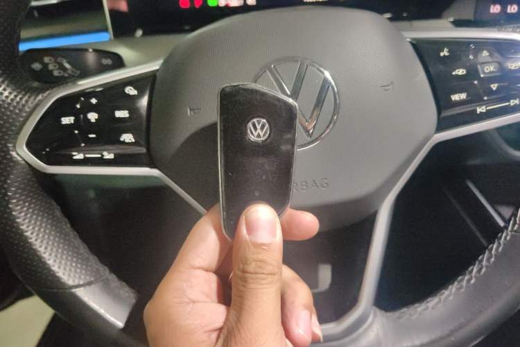 Used Volkswagen Lamando 2022 Lavida L 280TSI DSG Cool & Spicy Edition Vehicle Key