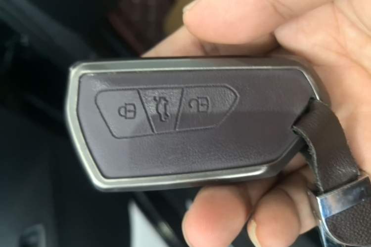 Used Volkswagen Lamando 2022 Lavida L 280TSI DSG Cool & Spicy Edition Vehicle Key