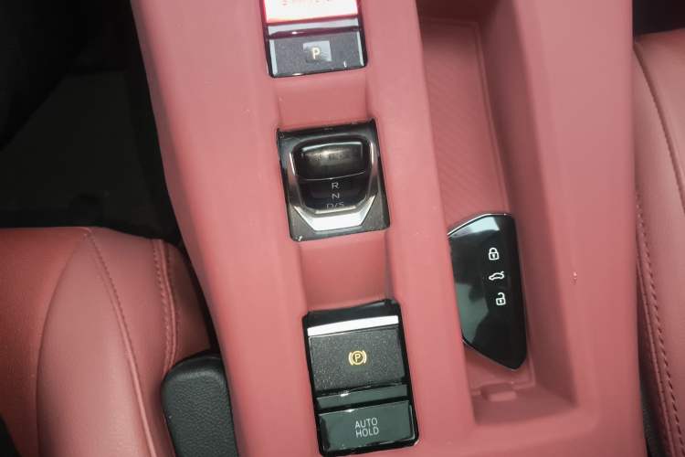 Used Volkswagen Lamando 2022 Lingdu L 280TSI DSG Ultra-Spicy Flagship Edition Gear Lever