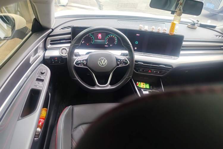 Used Volkswagen Lamando 2022 Lavida L 280TSI DSG Cool & Spicy Edition Steering Wheel