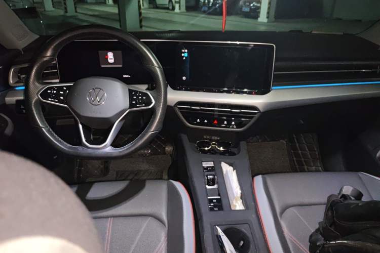 Used Volkswagen Lamando 2022 Lavida L 280TSI DSG Cool & Spicy Edition Center Console