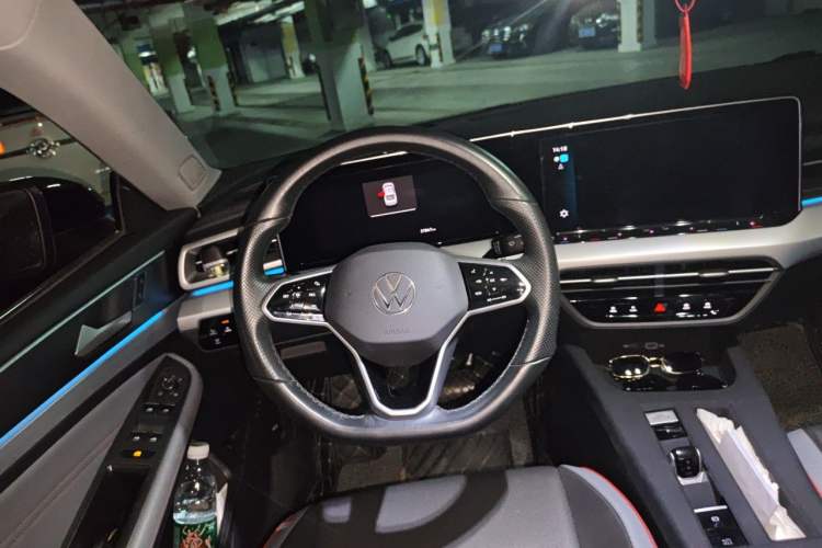 Used Volkswagen Lamando 2022 Lavida L 280TSI DSG Cool & Spicy Edition Steering Wheel
