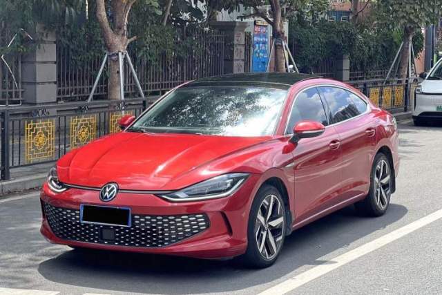 Ojetý Volkswagen Lamando 2022 Lavida L 280TSI DSG Cool & Spicy Edition