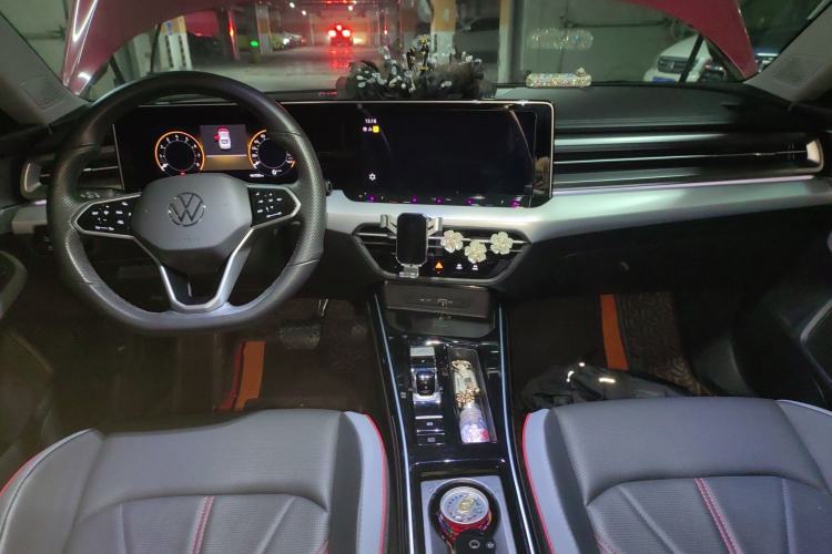 Used Volkswagen Lamando 2022 Lavida L 280TSI DSG Cool & Spicy Edition Center Console