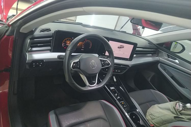 Used Volkswagen Lamando 2022 Lavida L 280TSI DSG Cool & Spicy Edition Center Console