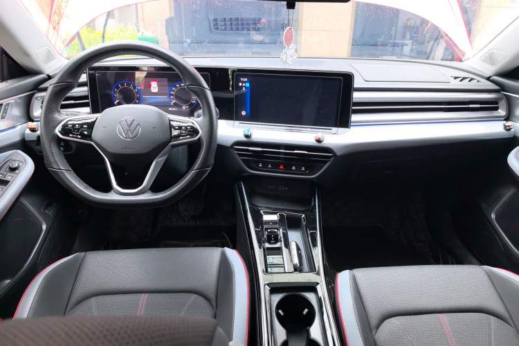Used Volkswagen Lamando 2022 Lavida L 280TSI DSG Cool & Spicy Edition Center Console
