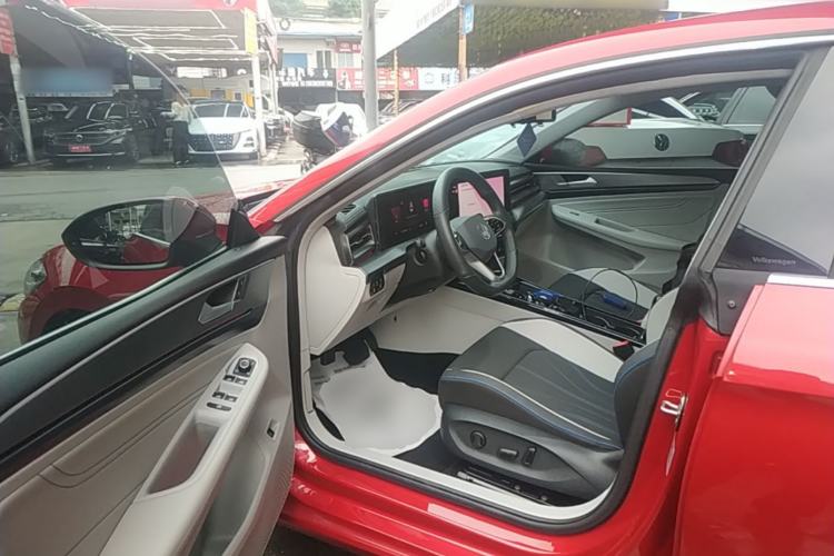 Used Volkswagen Lamando 2022 Lavida L 280TSI DSG Cool & Spicy Edition Driver Seat