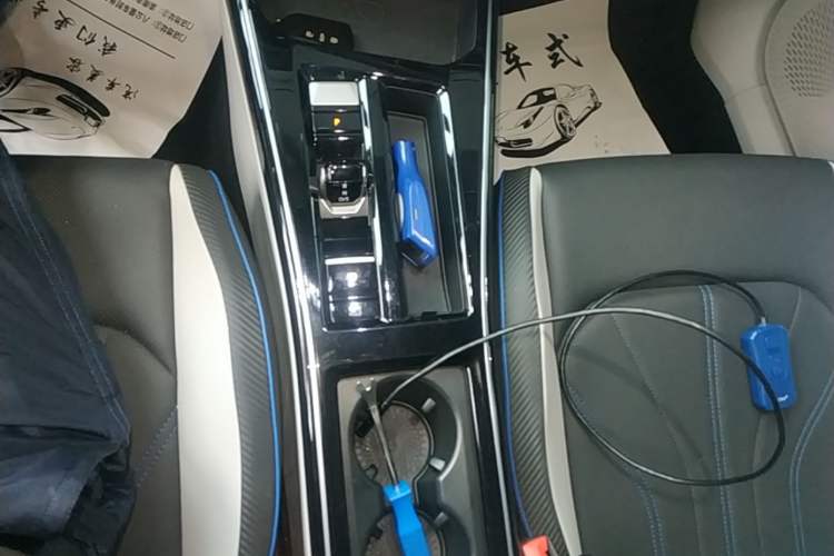 Used Volkswagen Lamando 2022 Lavida L 280TSI DSG Cool & Spicy Edition Gear Lever