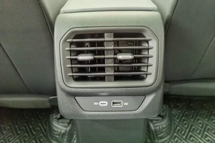 Used Volkswagen Lamando 2022 Lavida L 280TSI DSG Cool & Spicy Edition Interior 3