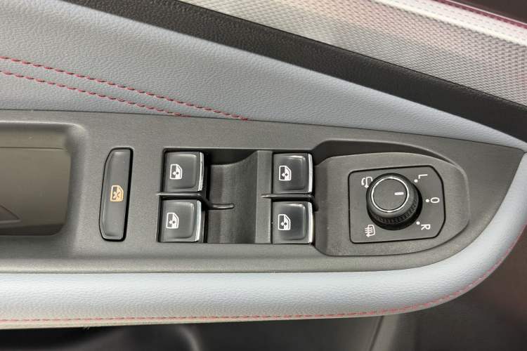 Used Volkswagen Lamando 2022 Lavida L 280TSI DSG Cool & Spicy Edition Interior 7