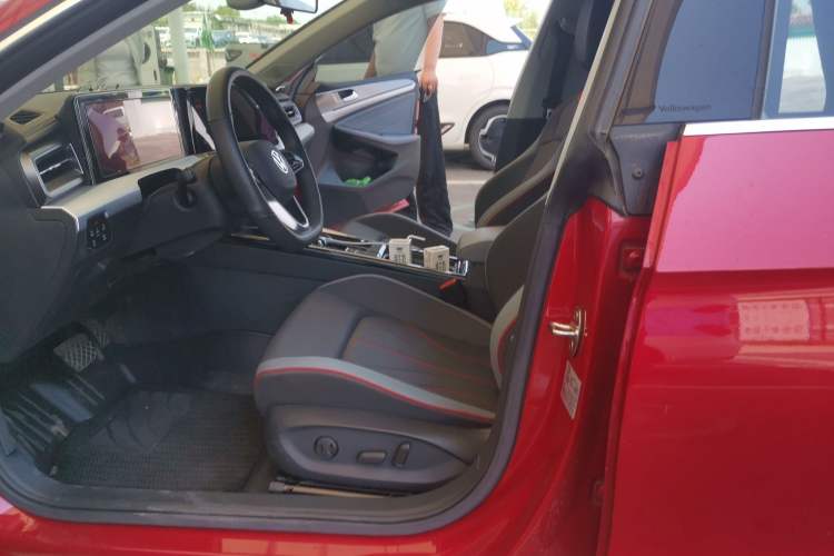 Used Volkswagen Lamando 2022 Lingdu L 280TSI DSG Spicy Edition Left Front Seat