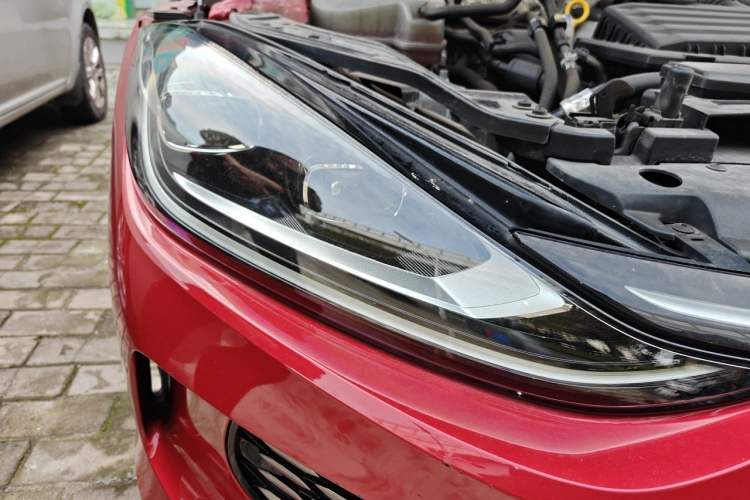 Used Volkswagen Lamando 2022 Lavida L 280TSI DSG Cool & Spicy Edition Right Front Headlight