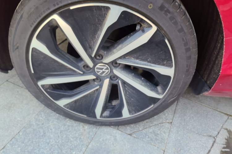Used Volkswagen Lamando 2022 Lingdu L 280TSI DSG Ultra-Spicy Flagship Edition Right Front Wheel Hub