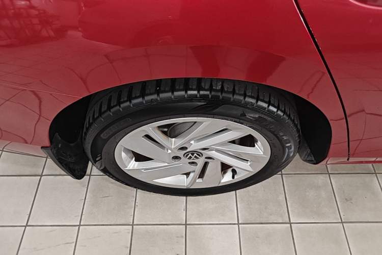 Used Volkswagen Lamando 2022 Lingdu L 280TSI DSG Spicy Edition Right Rear Wheel Hub