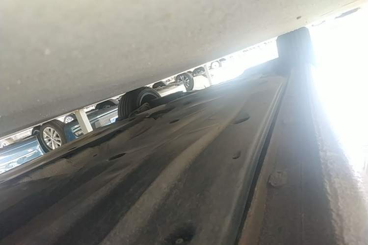 Used Volkswagen Lamando 2022 Lavida L 280TSI DSG Cool & Spicy Edition Right Side Sill
