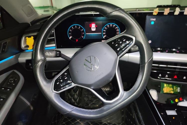 Used Volkswagen Lamando 2022 Lavida L 280TSI DSG Cool & Spicy Edition Steering Wheel