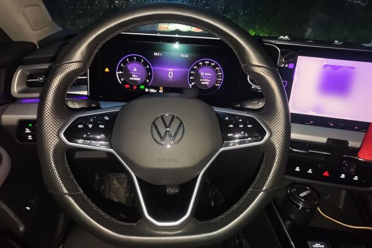 Used Volkswagen Lamando 2022 Lavida L 280TSI DSG Cool & Spicy Edition Steering Wheel