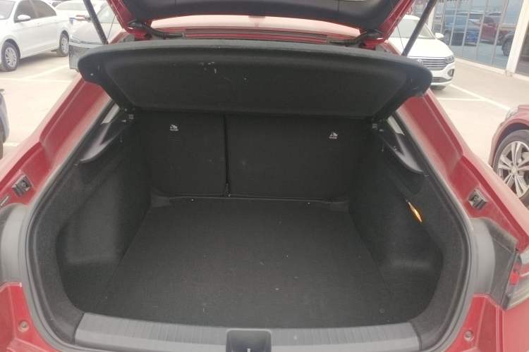 Used Volkswagen Lamando 2022 Lavida L 280TSI DSG Hot Edition Trunk