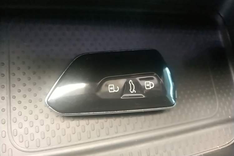 Used Volkswagen Lamando 2022 Lavida L 280TSI DSG Cool & Spicy Edition Vehicle Key