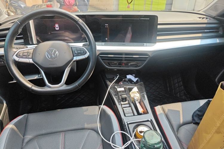 Used Volkswagen Lamando 2022 Lingdu L 280TSI DSG Spicy Edition Center Console