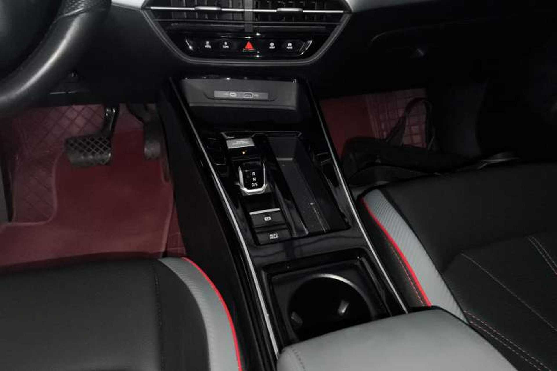 Used Volkswagen Lamando 2022 Lavida L 280TSI DSG Cool & Spicy Edition Gear Lever
