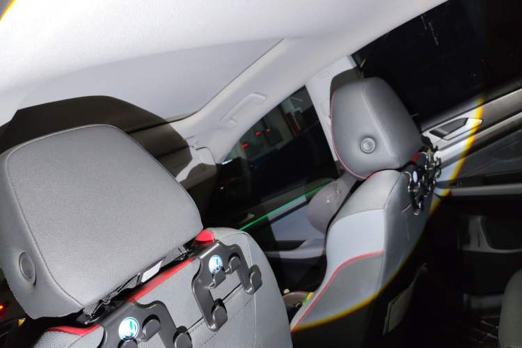 Used Volkswagen Lamando 2022 Lavida L 280TSI DSG Cool & Spicy Edition Headliner