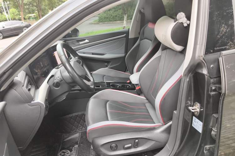 Used Volkswagen Lamando 2022 Lingdu L 280TSI DSG Spicy Edition Left Front Seat