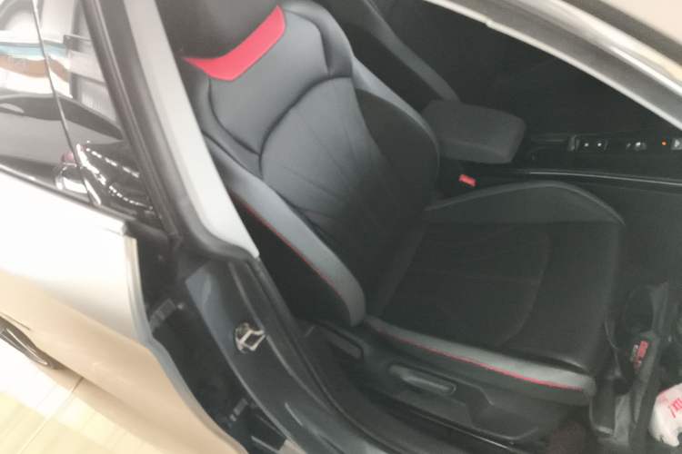 Used Volkswagen Lamando 2022 Lavida L 280TSI DSG Cool & Spicy Edition Right Front Seat