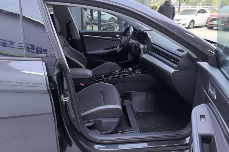 Used Volkswagen Lamando 2022 Lingdu L 280TSI DSG Spicy Edition Right Front Seat