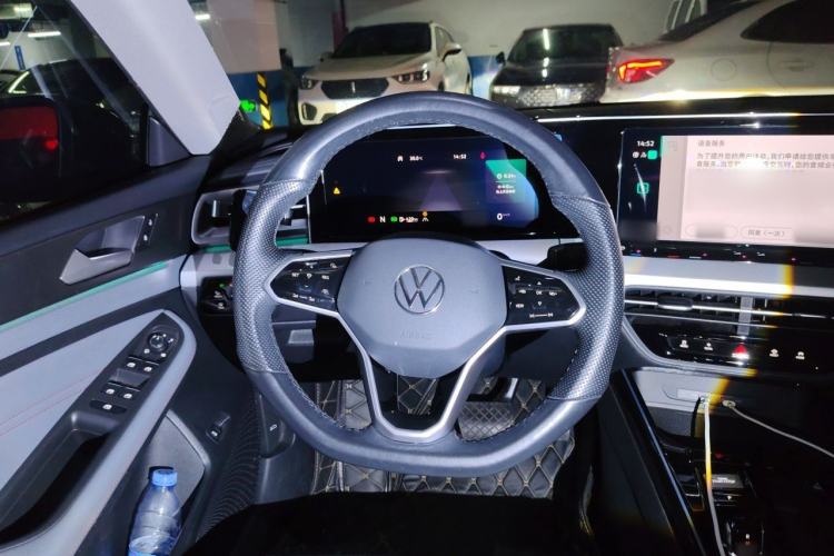 Used Volkswagen Lamando 2022 Lavida L 280TSI DSG Cool & Spicy Edition Steering Wheel
