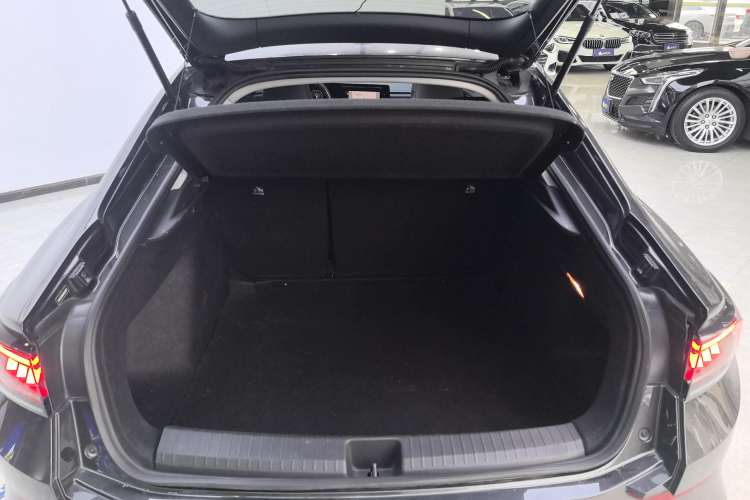 Used Volkswagen Lamando 2022 Lingdu L 280TSI DSG Spicy Edition Trunk