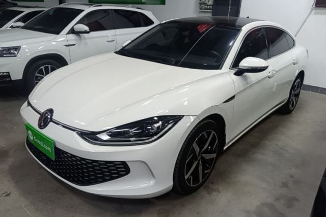 Ojetý Volkswagen Lamando 2022 Lavida L 280TSI DSG Cool & Spicy Edition