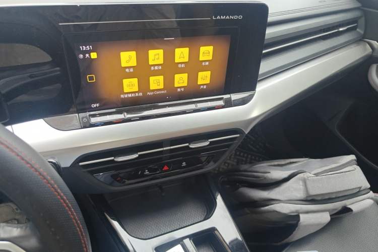 Used Volkswagen Lamando 2022 Lingdu L 280TSI DSG Spicy Edition Audio And AC Panel